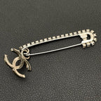 Chanel CC Logo Pin Brooch 01P Rhinestone Corsage — view 3