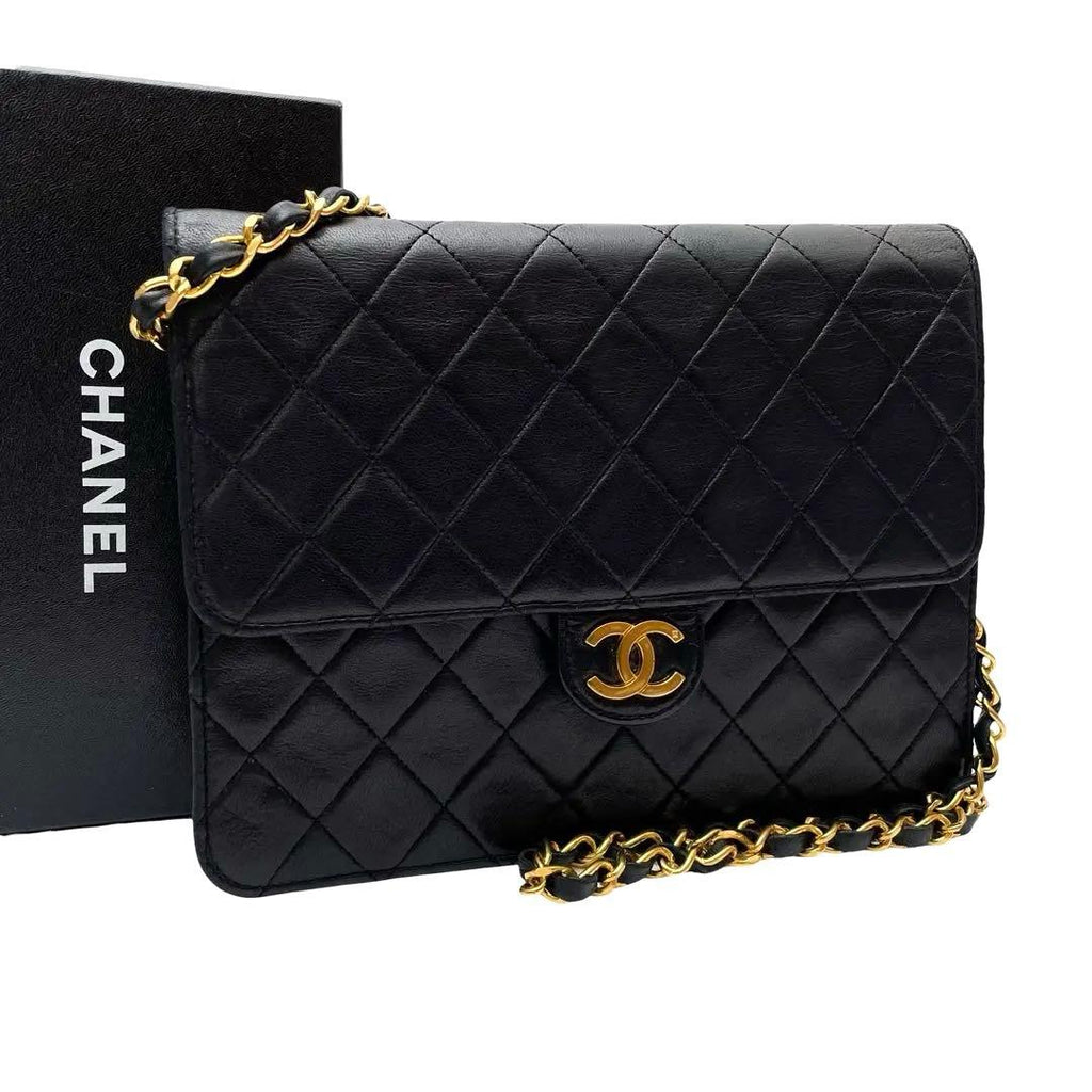Chanel Lambskin Quilted CC Logo Chain Shoulder Bag Black