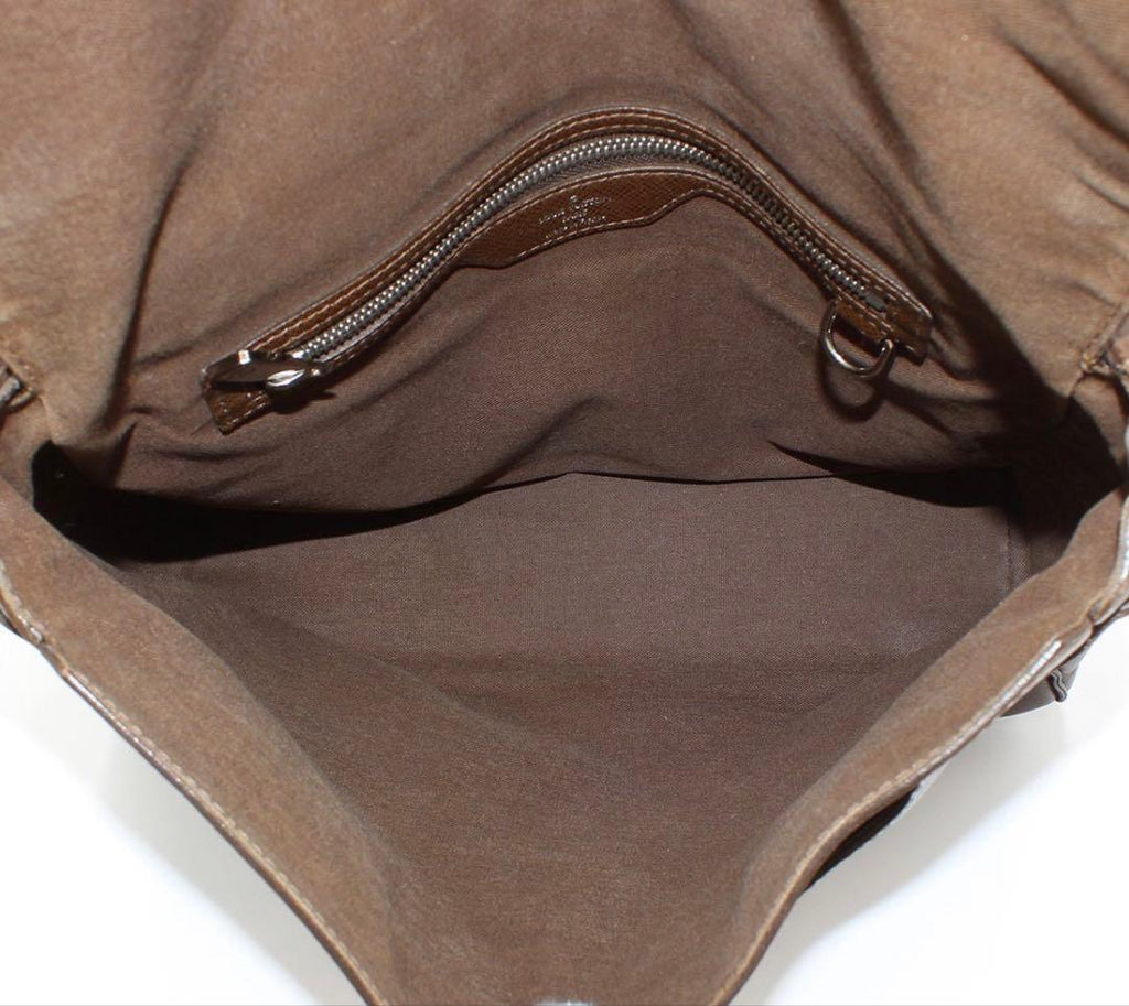 Louis Vuitton Taiga Roman Messenger — view 8