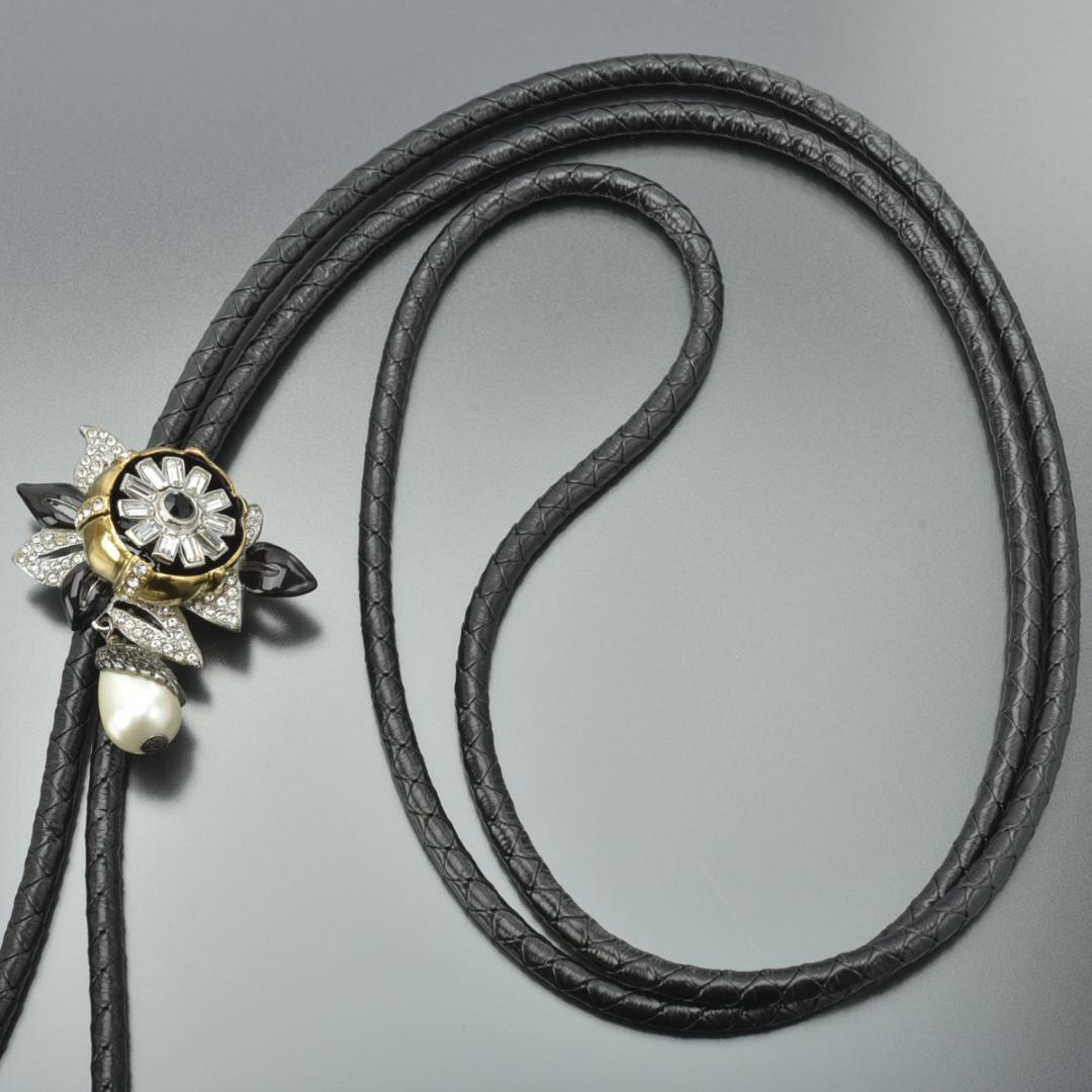 Louis Vuitton Windsor Full Tie Clear — view 4