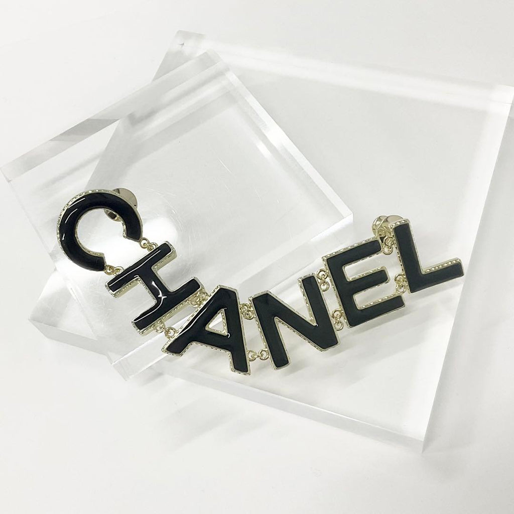 Chanel Pin Brooch Logo Gold Black — view 2