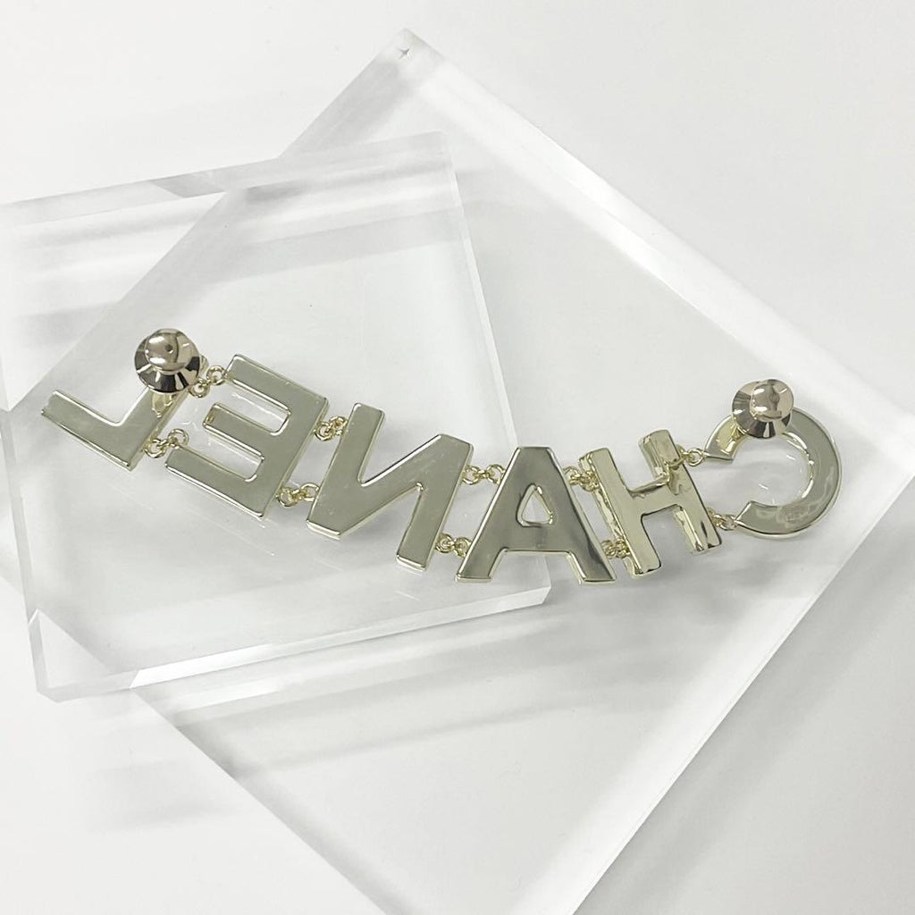 Chanel Pin Brooch Logo Gold Black — view 3