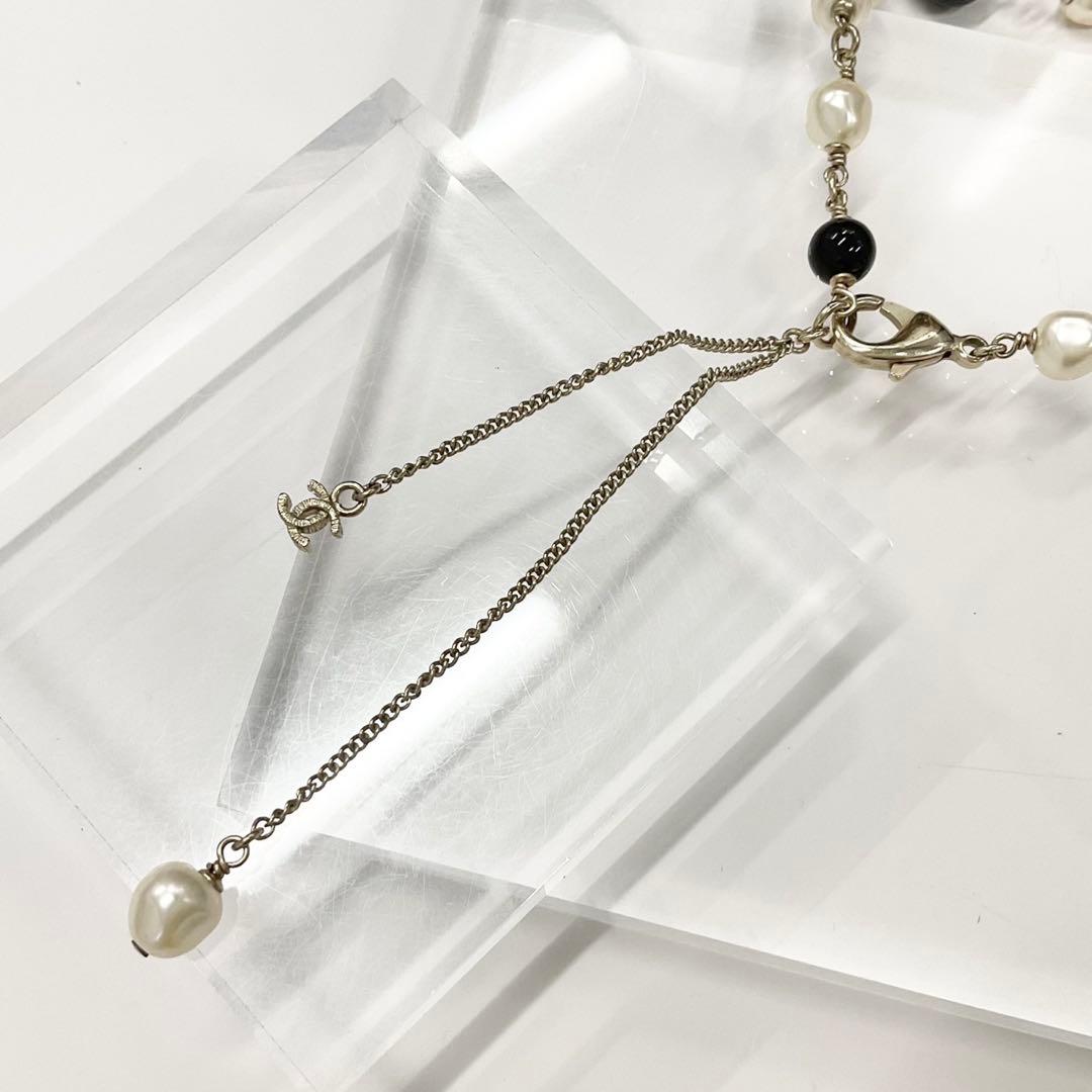 Chanel Necklace CC Logo Pearl Long Gold — view 5
