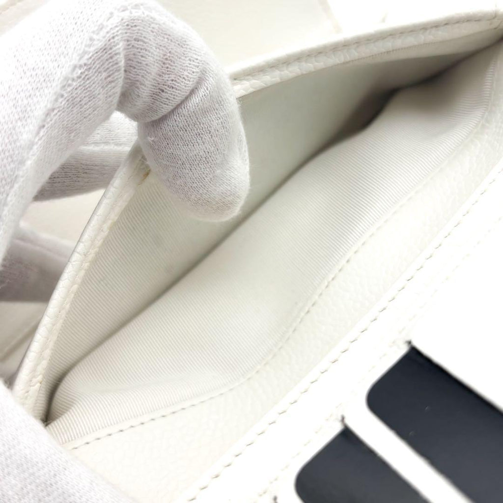 Chanel Wallet Quilted Caviar Trifold — view 8