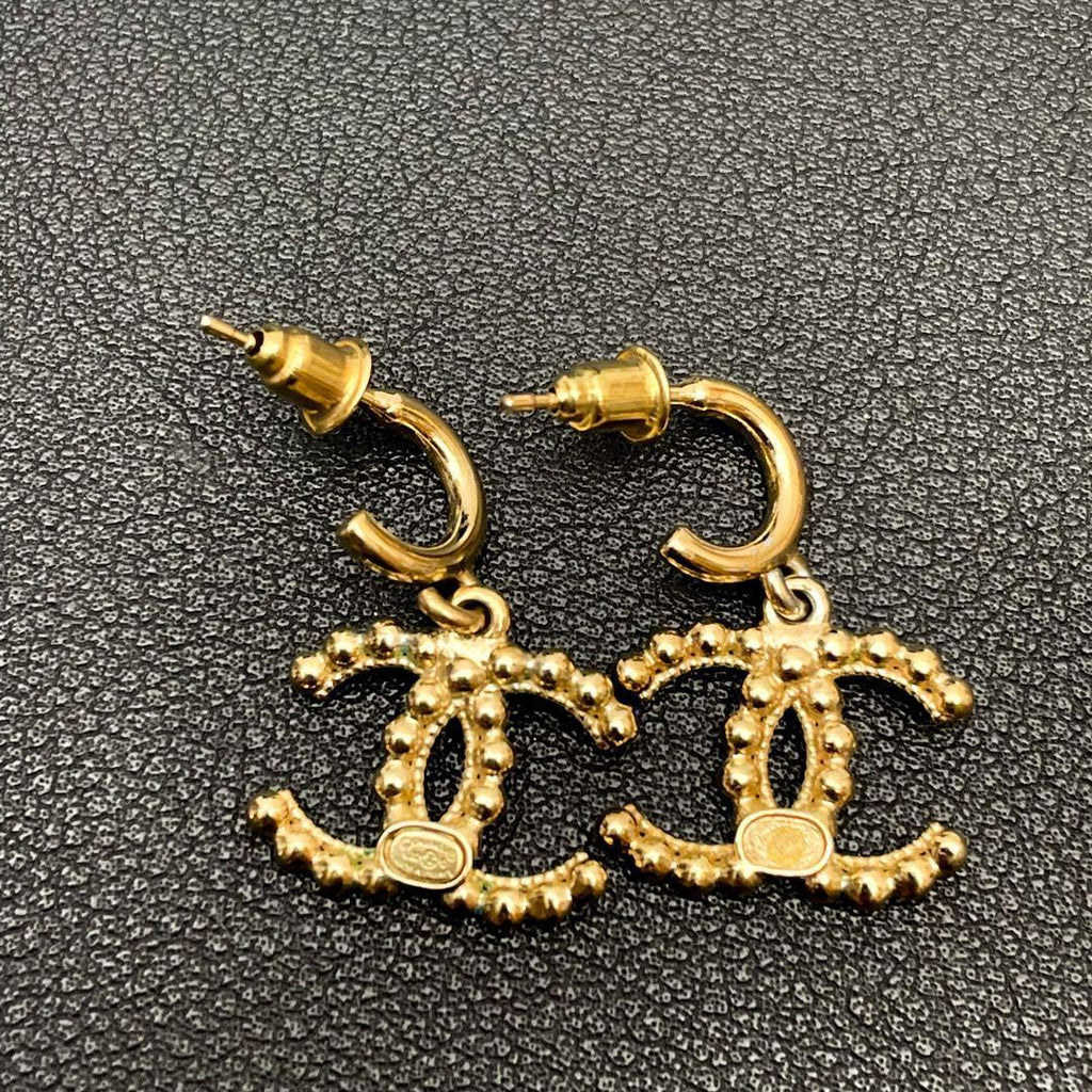 Chanel CC Logo Earrings 22c Swing Gold Icon — view 4