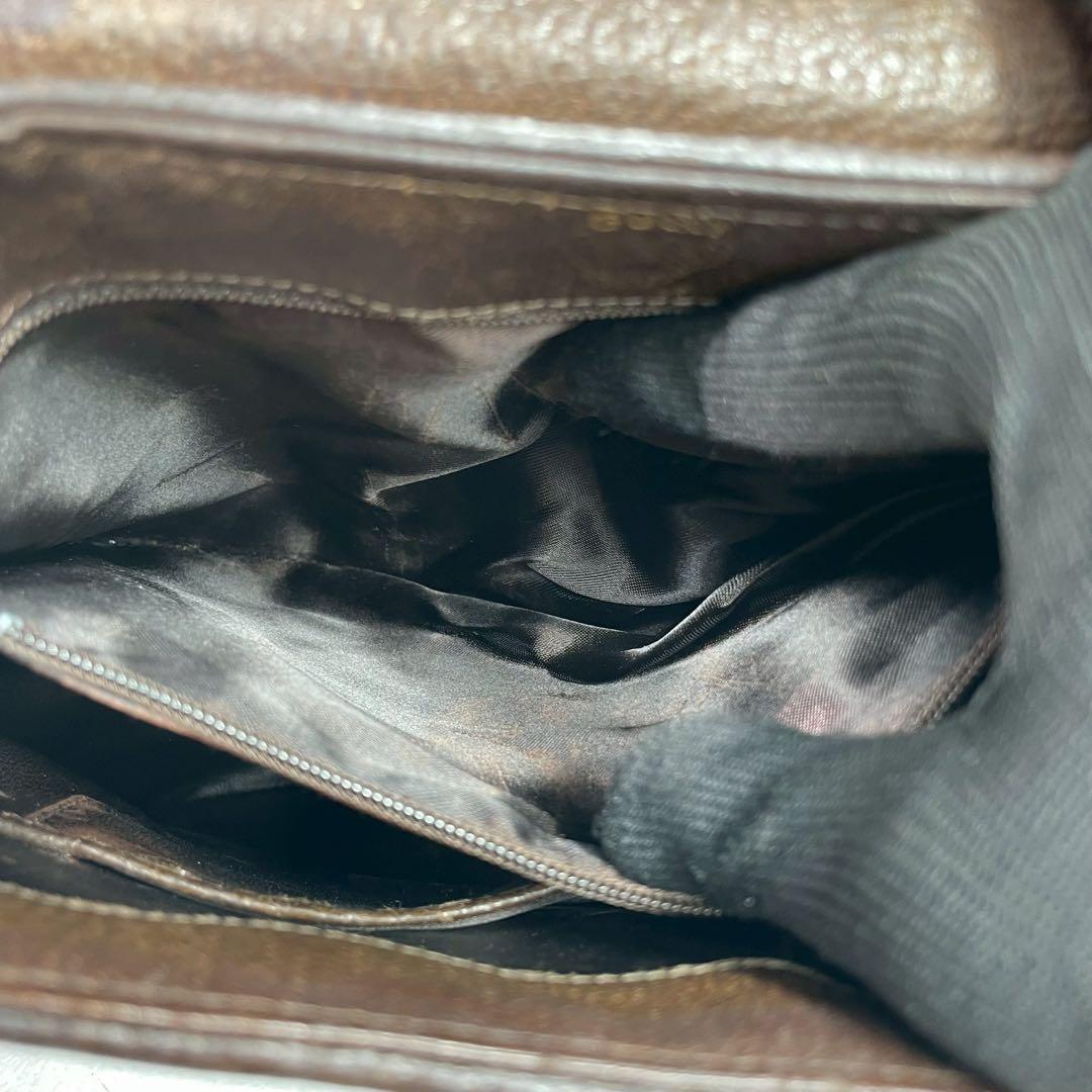 Gucci GG Shoulder Bag Brown Beige Leather Logo — view 6