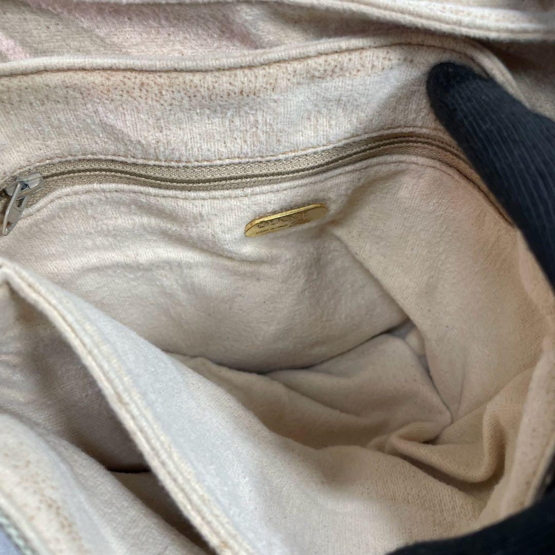 Gucci GG Shoulder Bag Brown Beige Leather Logo — view 5
