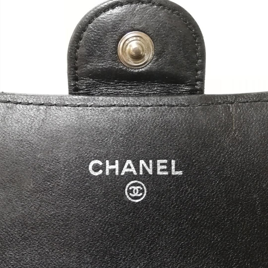 Chanel Class Lambskin Quilted Wallet Black — view 5