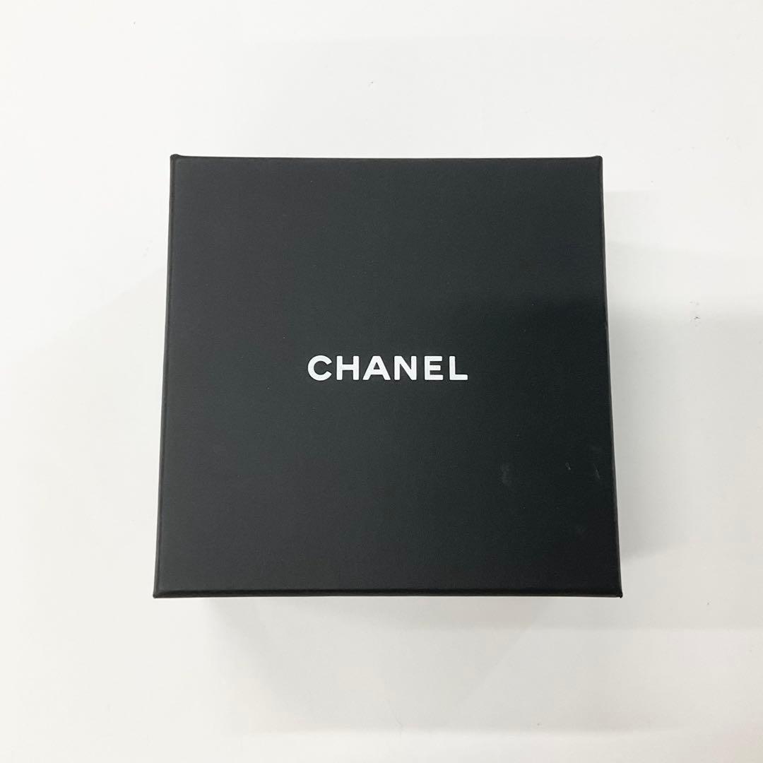Chanel CC Logo Chain Bangle Bracelet Purple Gold — view 8