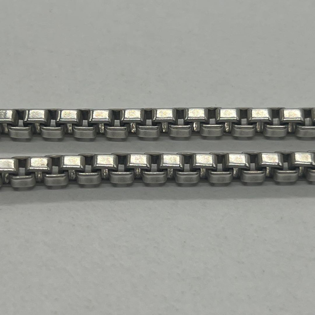 Tiffany & Co Venetian Chain Necklace — view 8