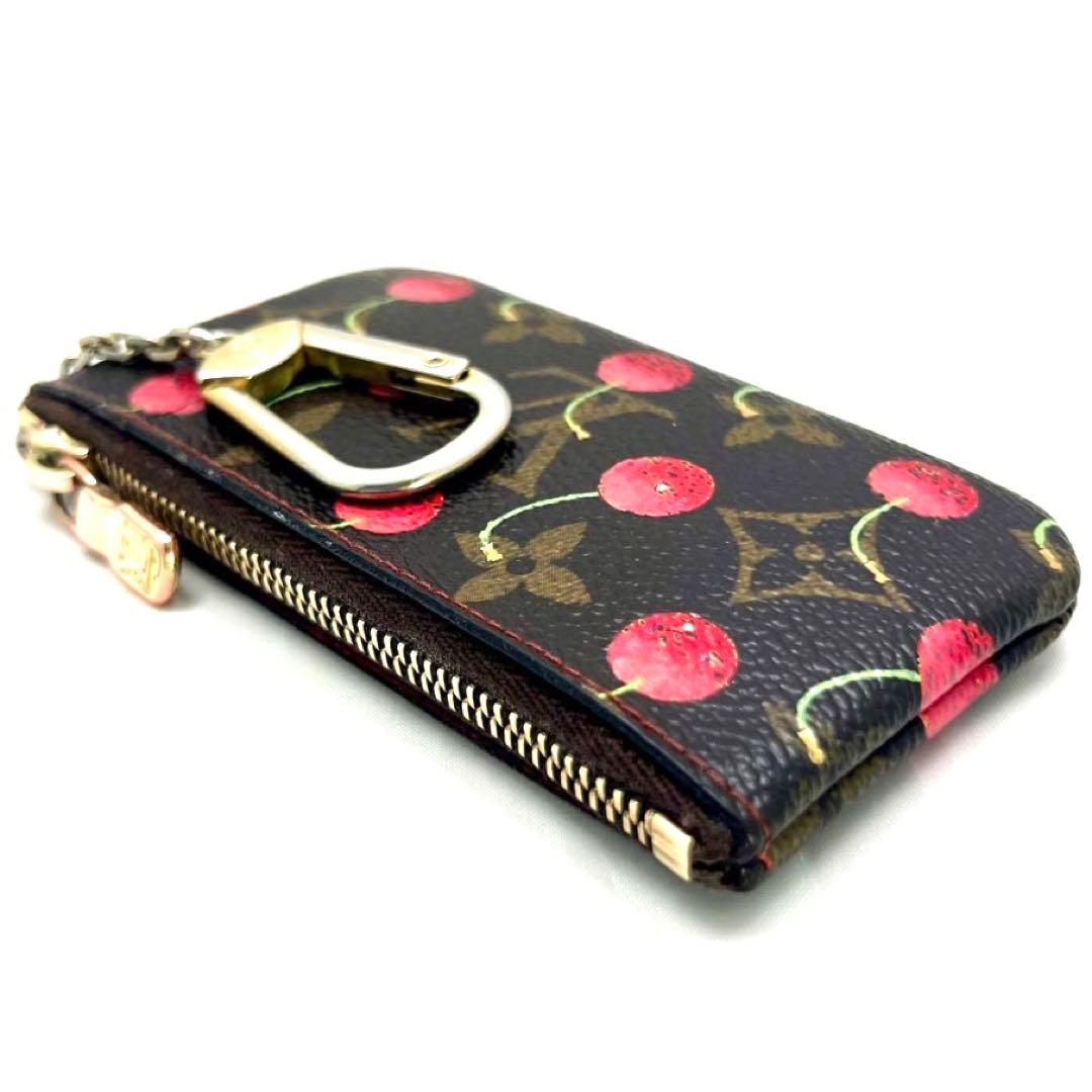 Louis Vuitton Takashi Murakami Collaboration Monogram Pochette Cles Cherry — view 8