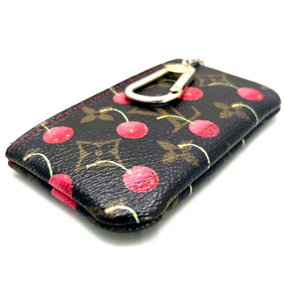 Louis Vuitton Takashi Murakami Collaboration Monogram Pochette Cles Cherry — view 9