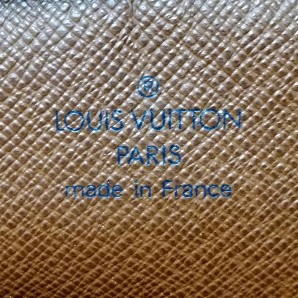 Louis Vuitton Amazon Shoulder Bag Light — view 5