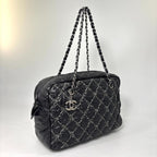 Chanel Super Paris Pisance CC Logo Chain Shoulder Bag Black — view 3