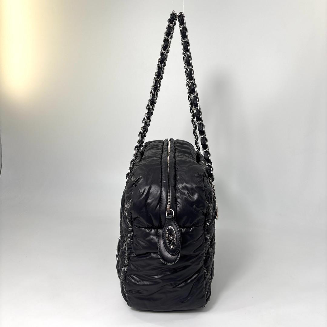 Chanel Super Paris Pisance CC Logo Chain Shoulder Bag Black — view 4