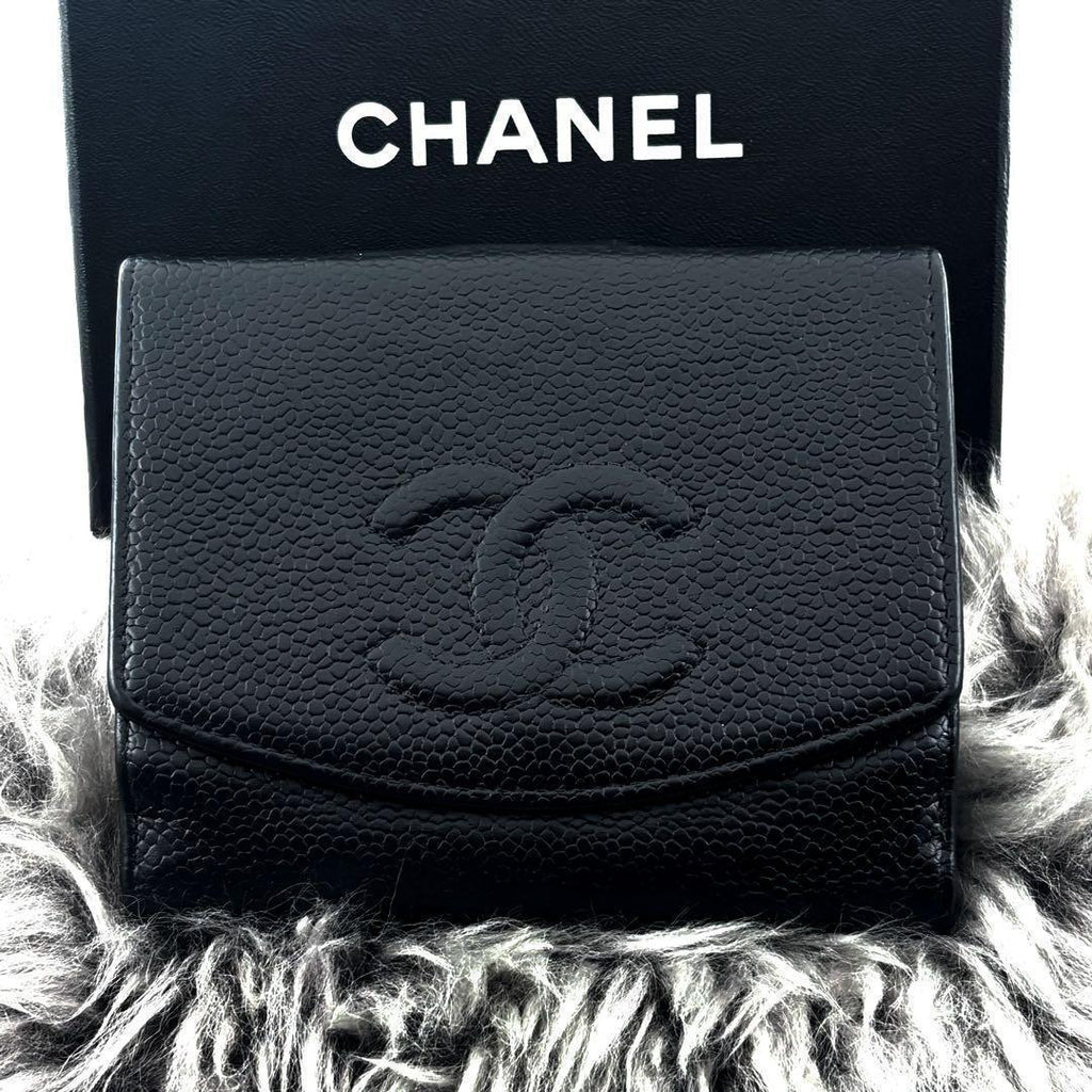 Chanel Wallet Coco Stitch Hook Caviar Bifold — view 2