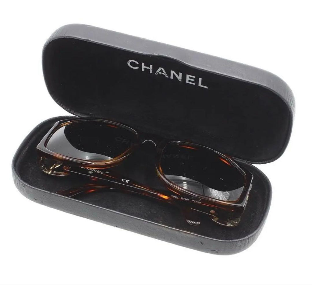 Chanel Side CC Logo Tortoiseshell Sunglasses Eyewear — view 2