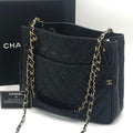 Chanel Quilted Chain Tote Lambskin Black That Is Easy To Match