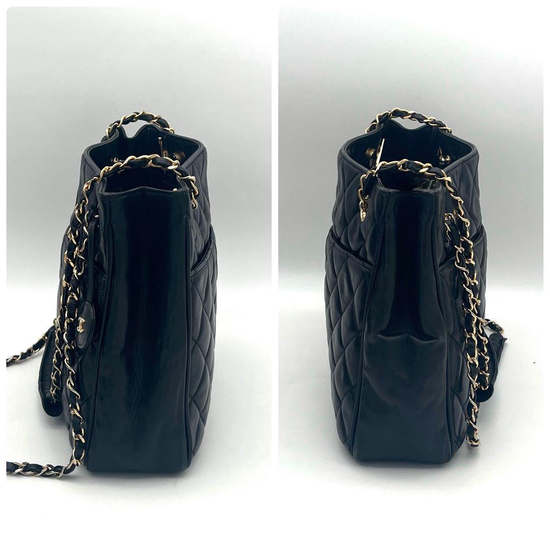 Chanel Quilted Chain Tote Lambskin Black That Is Easy To Match
