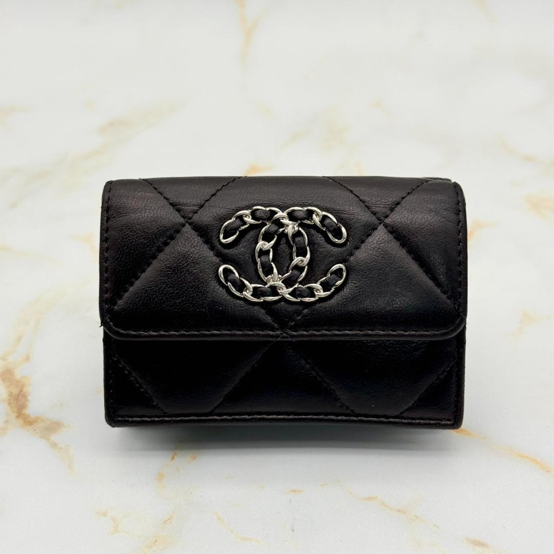 Chanel 19 Lambskin Trifold Wallet — view 2