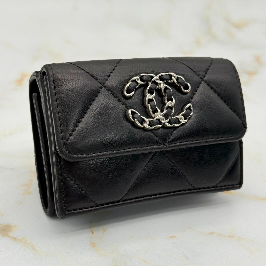 Chanel 19 Lambskin Trifold Wallet — view 3
