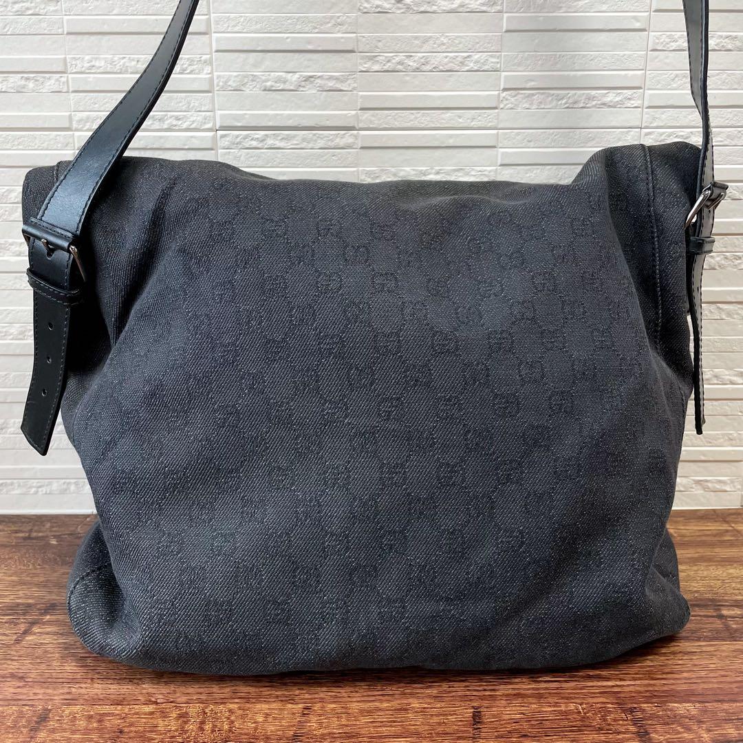 Gucci GG Canvas Leather Shoulder Bag Large Black — view 3
