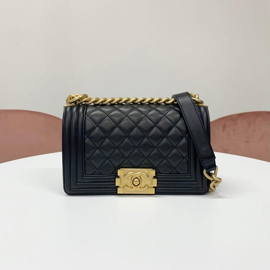 Chanel Boy 20 Quilted Lambskin Chain Shoulder
