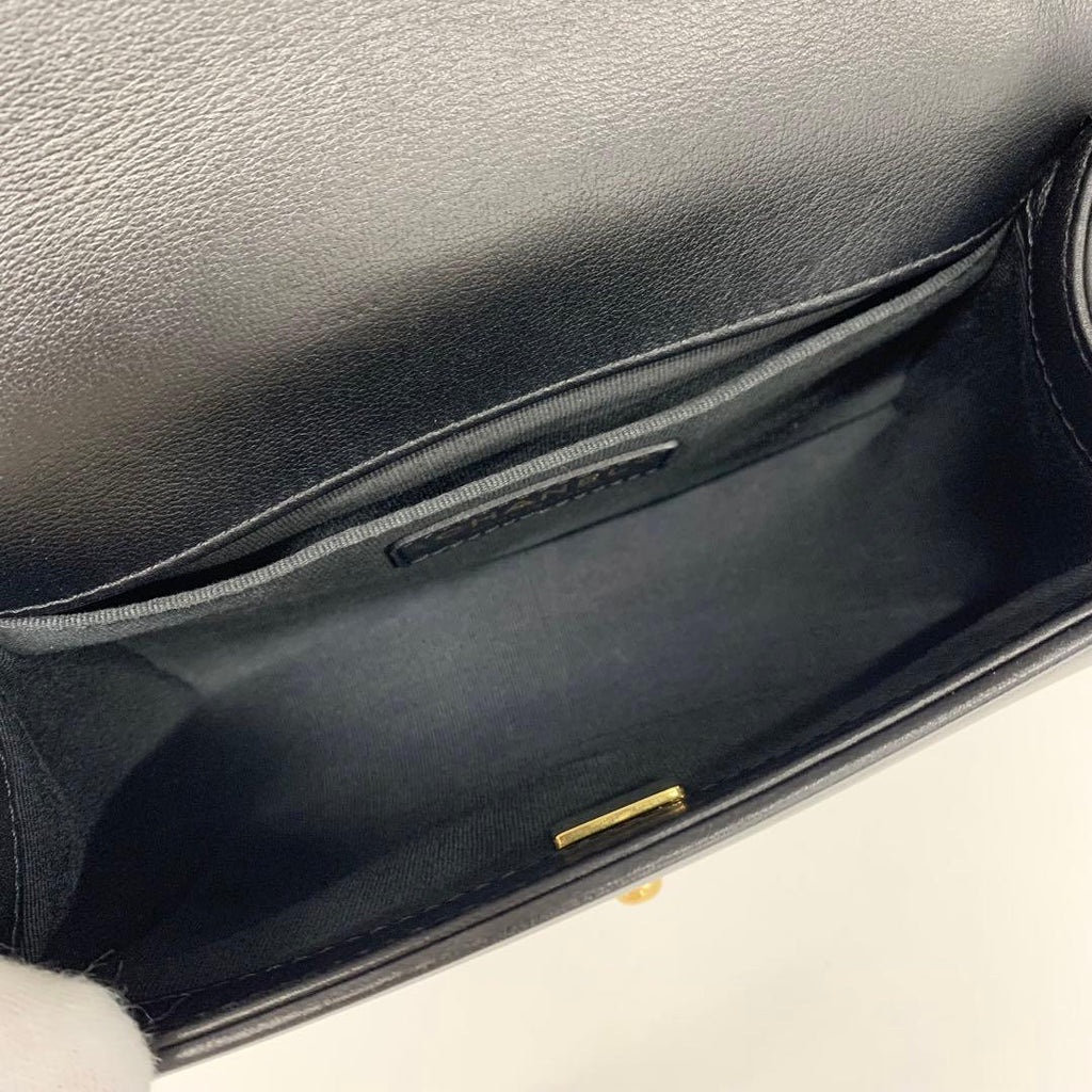 Chanel Boy 20 Quilted Lambskin Chain Shoulder — view 7