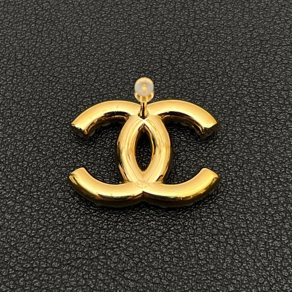 Chanel CC Logo Brooch Pearl Rhinestone Gold — view 3