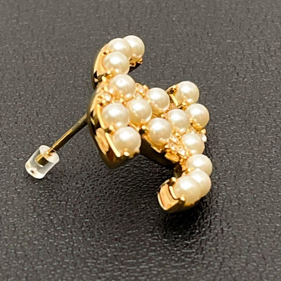 Chanel CC Logo Brooch Pearl Rhinestone Gold — view 6