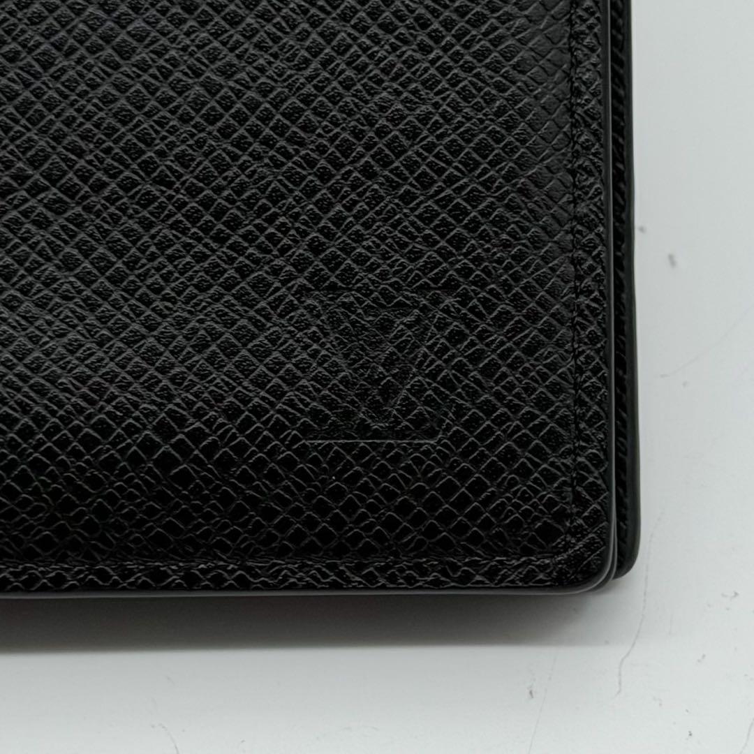 Louis Vuitton Portefeuille Amerigo NM Taiga Wallet — view 4