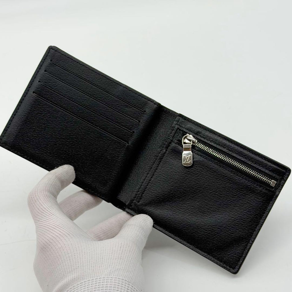 Louis Vuitton Portefeuille Amerigo NM Taiga Wallet — view 8