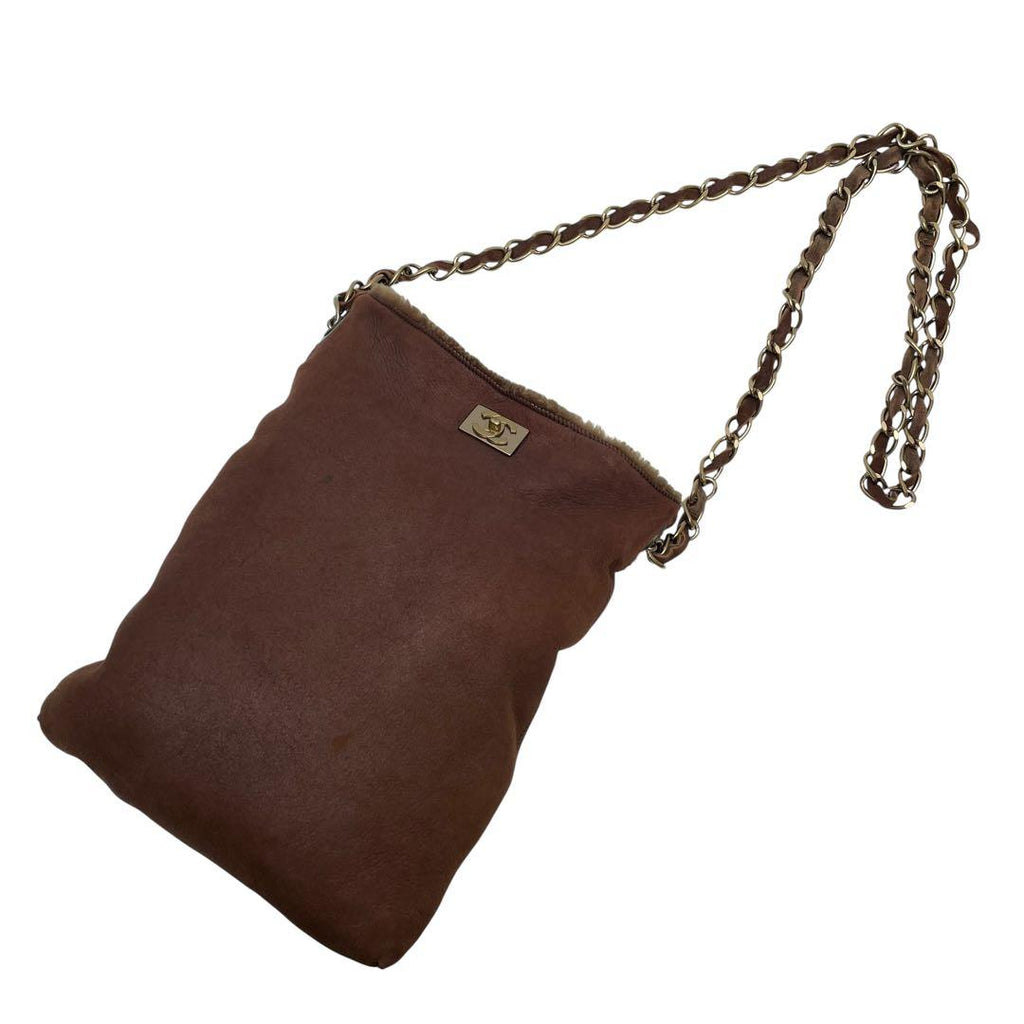 Chanel CC Logo Shearling Leather Fur Chain Shoulder — view 3