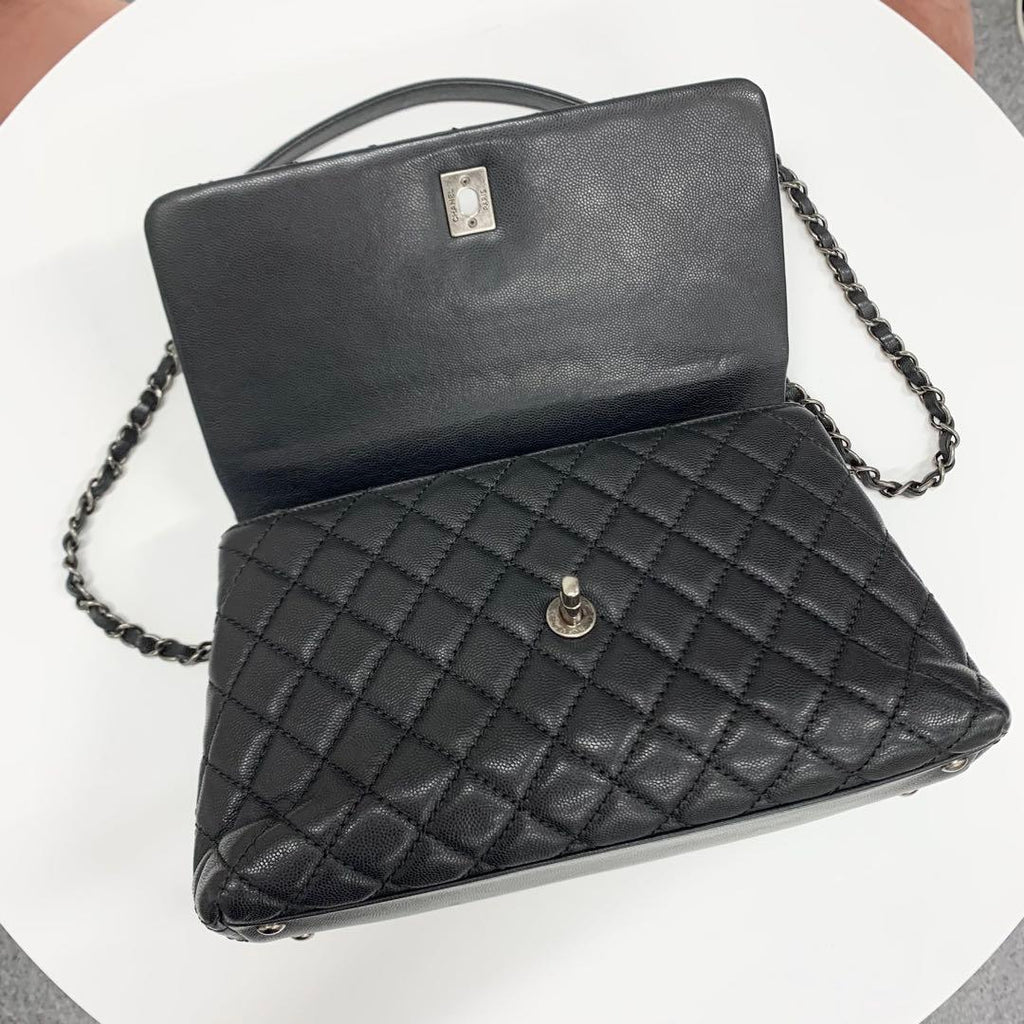 Chanel Quilted Coco Handle 29 Caviar Leather CC Logo — view 6