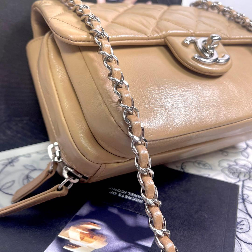 Chanel Double Flap Chain Shoulder Quilted — view 4