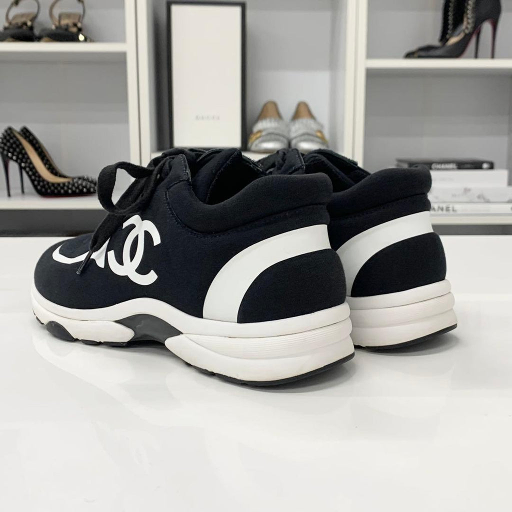 Chanel CC Logo Fabric Sneakers Black White — view 5