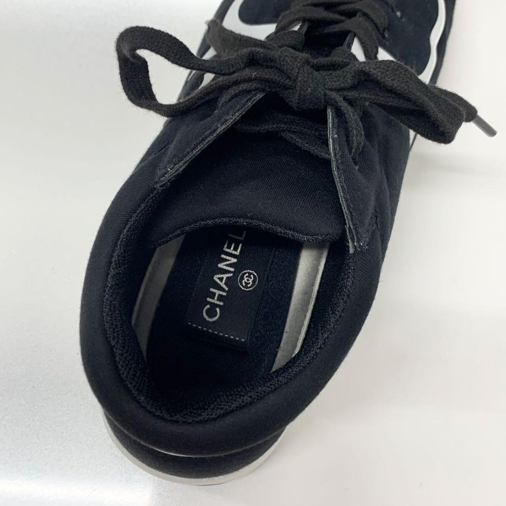 Chanel CC Logo Fabric Sneakers Black White — view 8