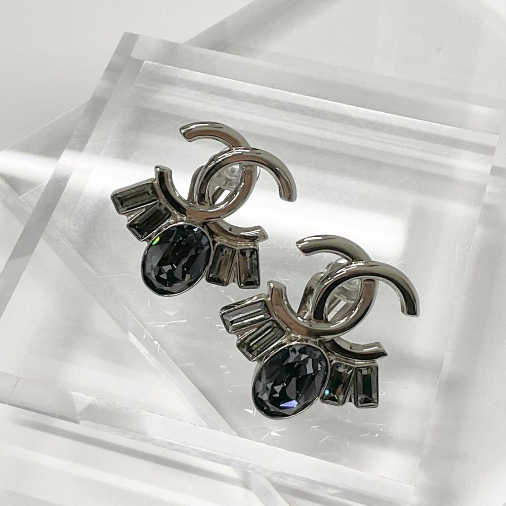 Chanel Coco Mark Earrings Bijou Silver — view 4