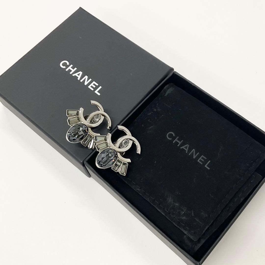 Chanel Coco Mark Earrings Bijou Silver — view 7