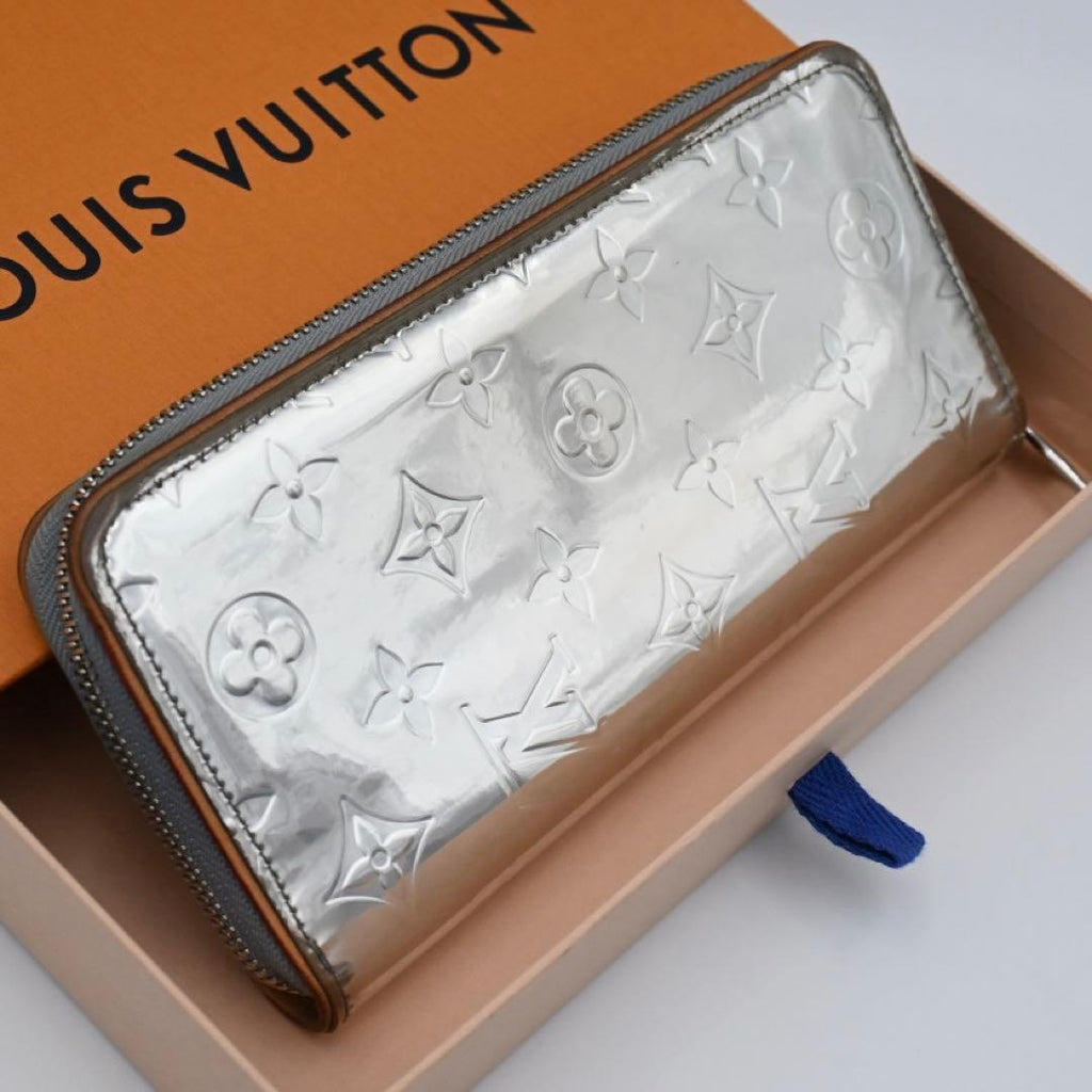 Louis Vuitton Monogram Wallet Zippy Vertical Miroir — view 2