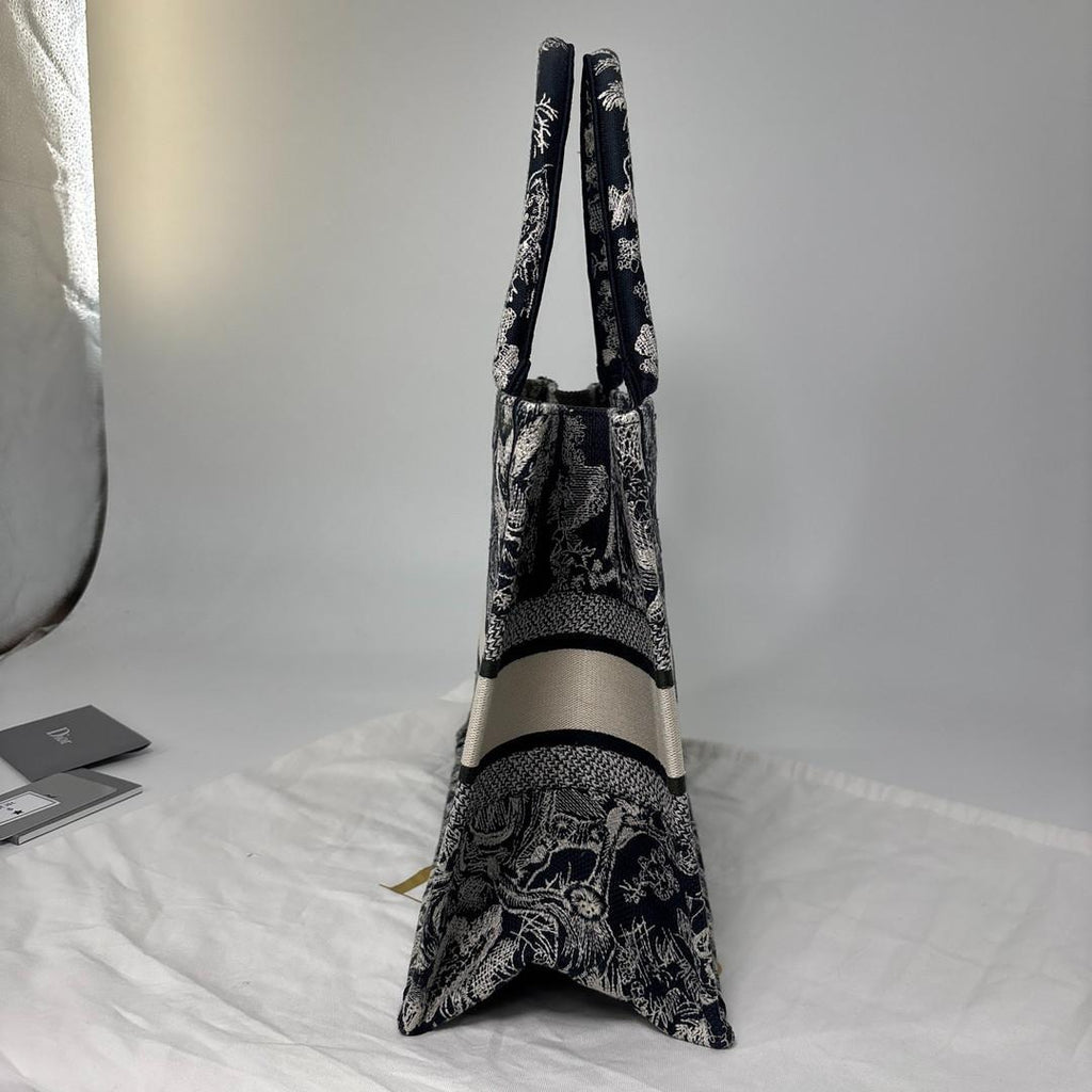Dior Super Book Tote Toile de Jouy Medium — view 4