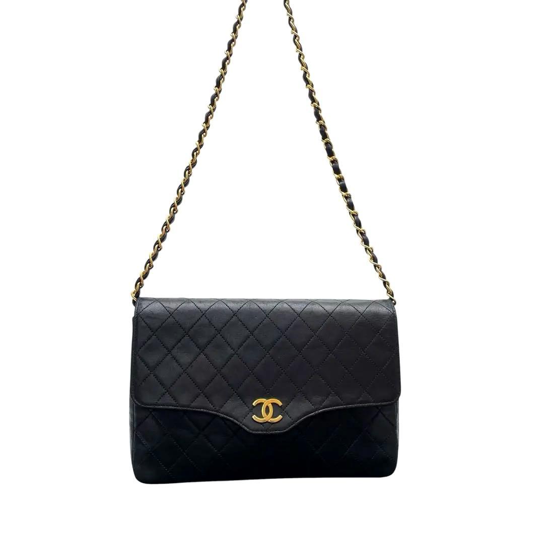 Chanel Quilted Lambskin CC Logo Chain Shoulder Bag Black — view 3