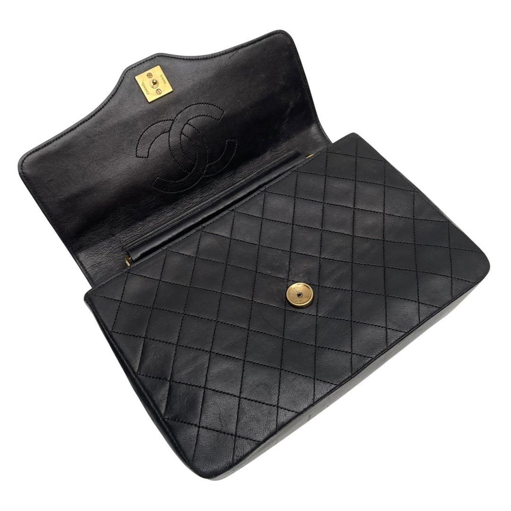 Chanel Quilted Lambskin CC Logo Chain Shoulder Bag Black — view 7