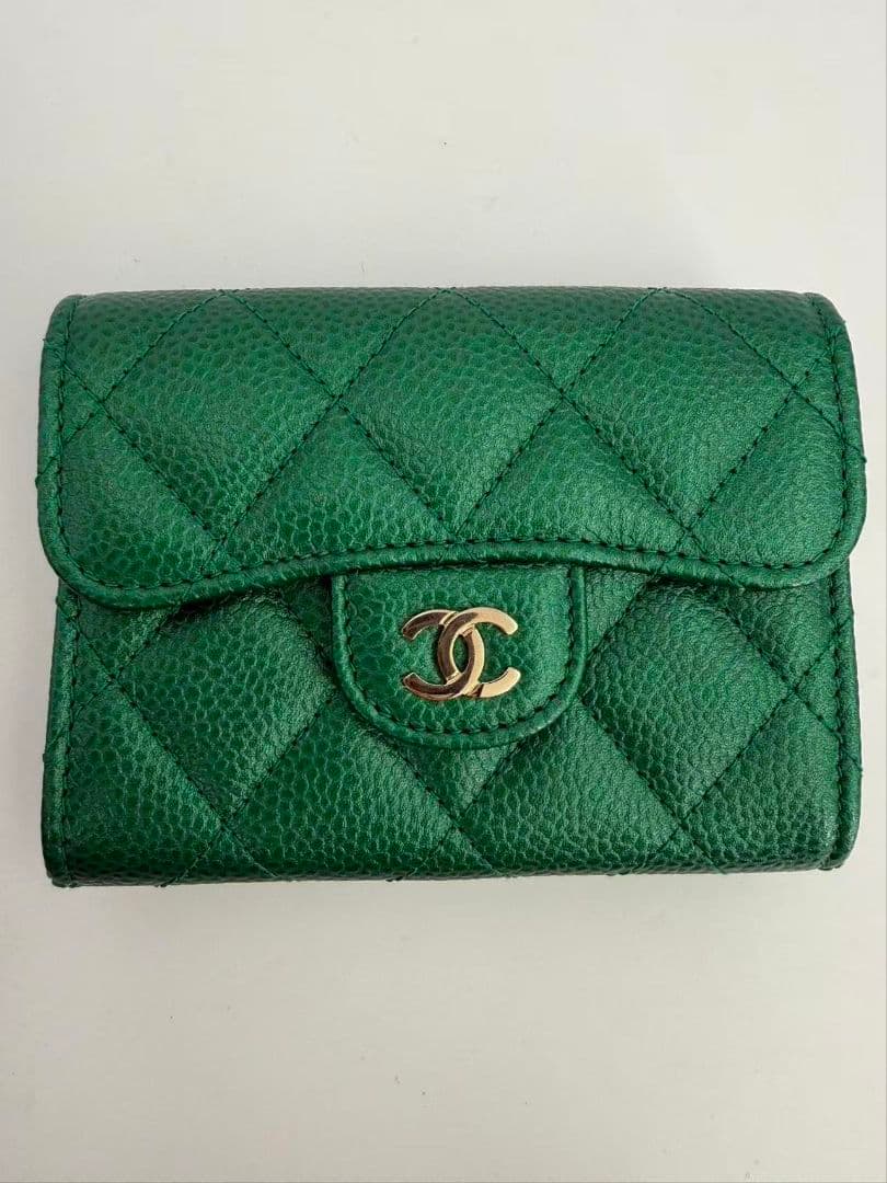 Chanel Emerald Green Metallic Caviar Leather Card Case — view 2