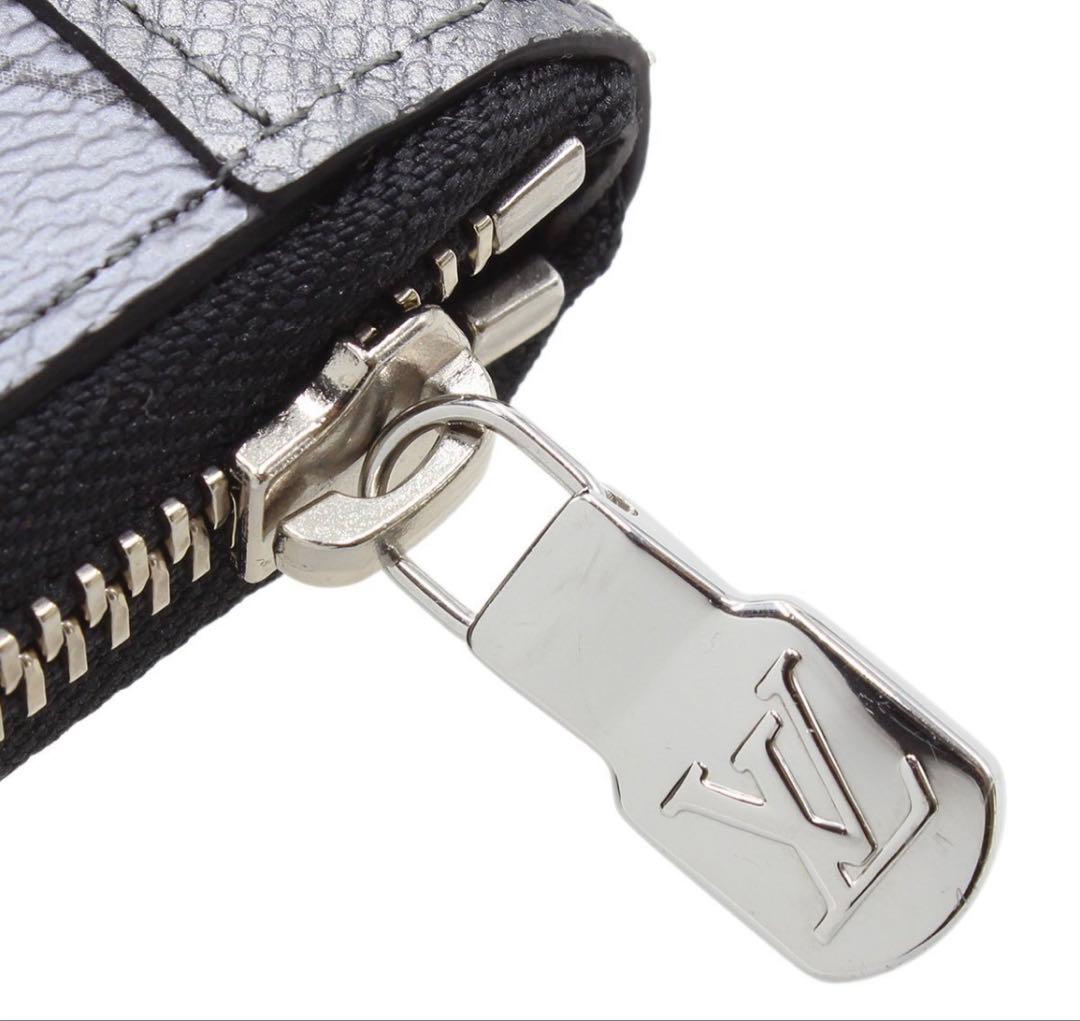 Louis Vuitton New Taigarama Zippy Vertical Wallet