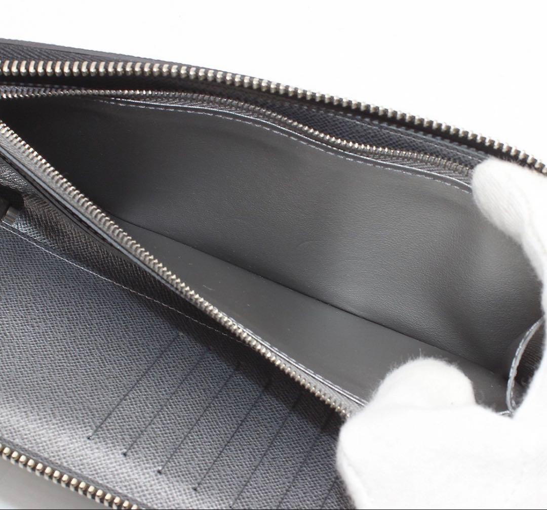 Louis Vuitton New Taigarama Zippy Vertical Wallet