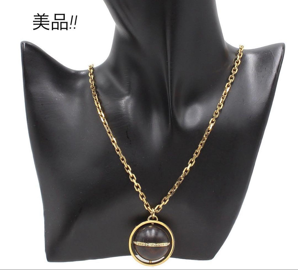 Louis Vuitton Pendentif Magnetic Necklace