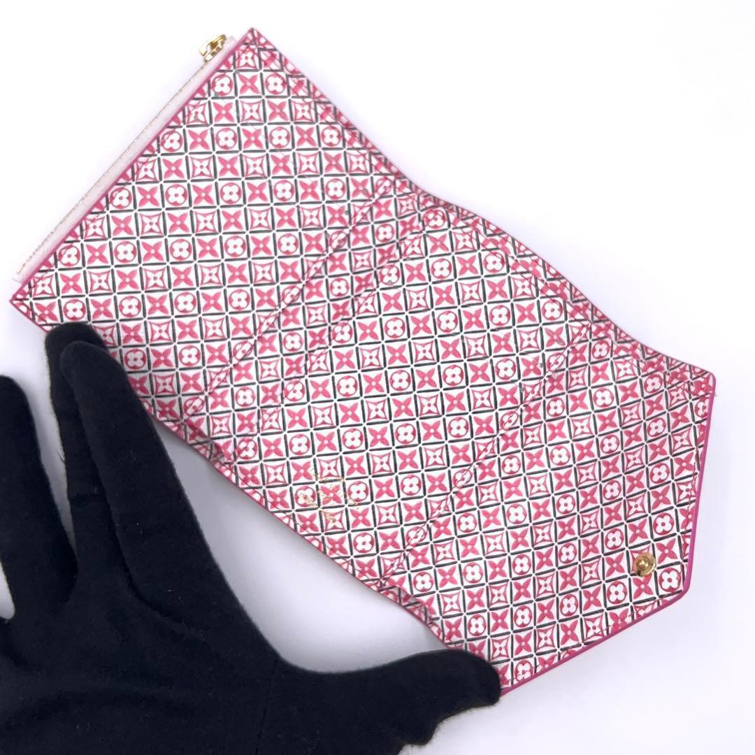 Louis Vuitton Monogram by the Pool Victorine Trifold Wallet White — view 3