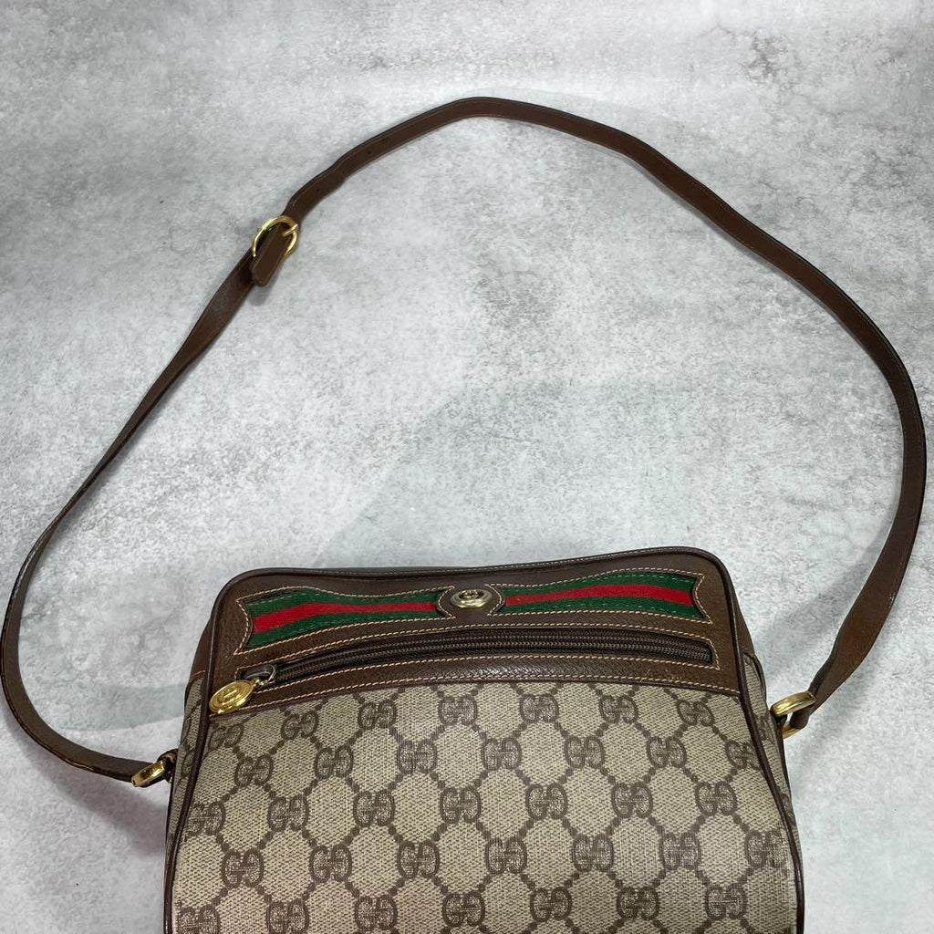 Gucci GG Sherry Line Shoulder Bag Brown Logo — view 4