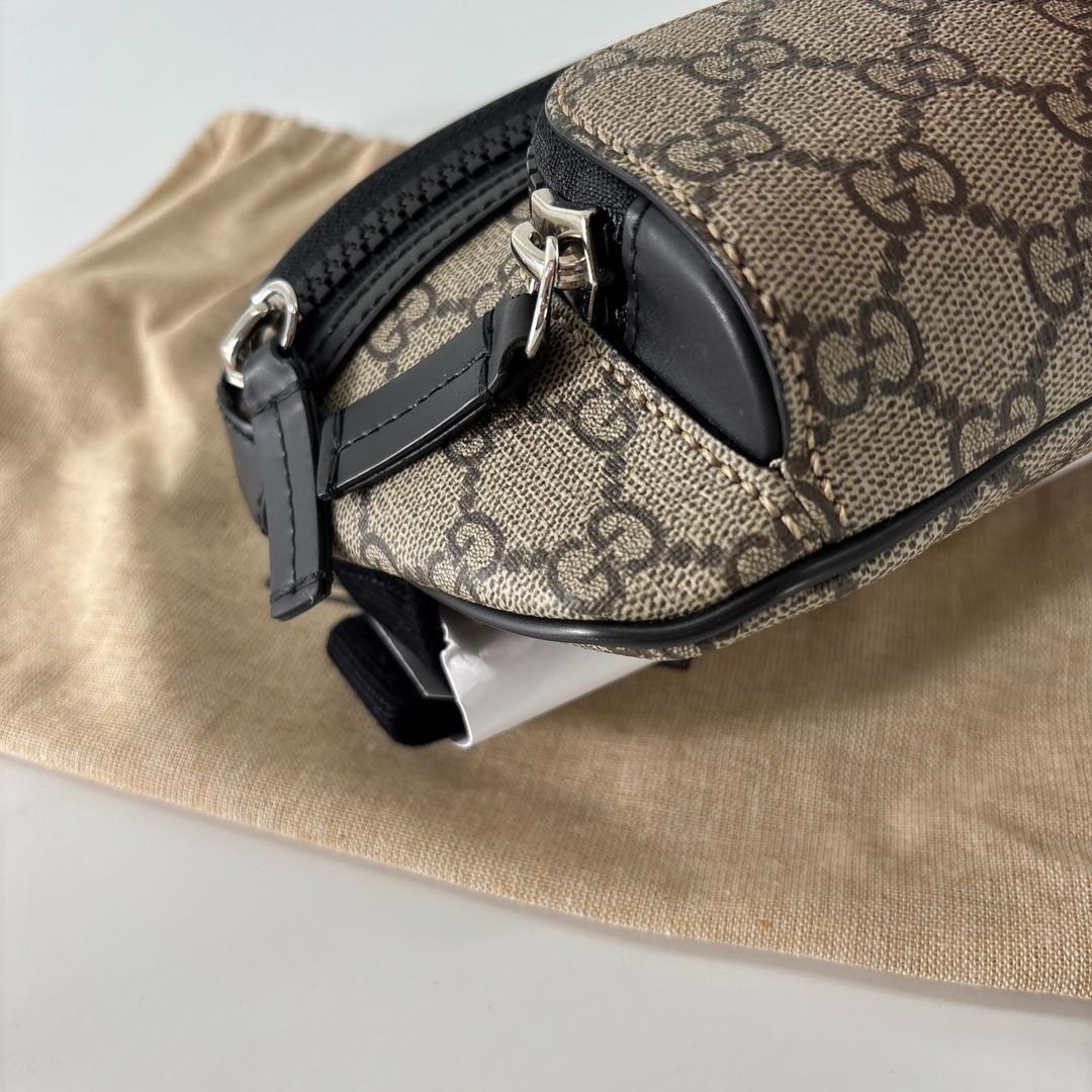 Gucci GG Supreme Leather Belt Bag — view 7
